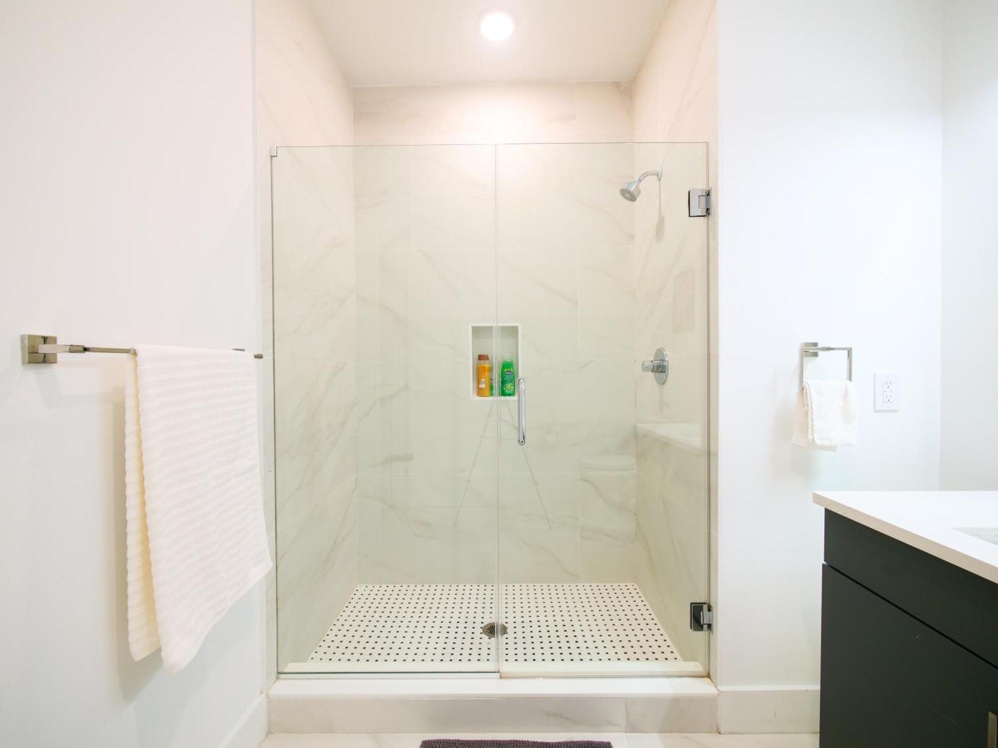 New Modern Serenity- 2Br Retreat Near New York City Bayonne Εξωτερικό φωτογραφία